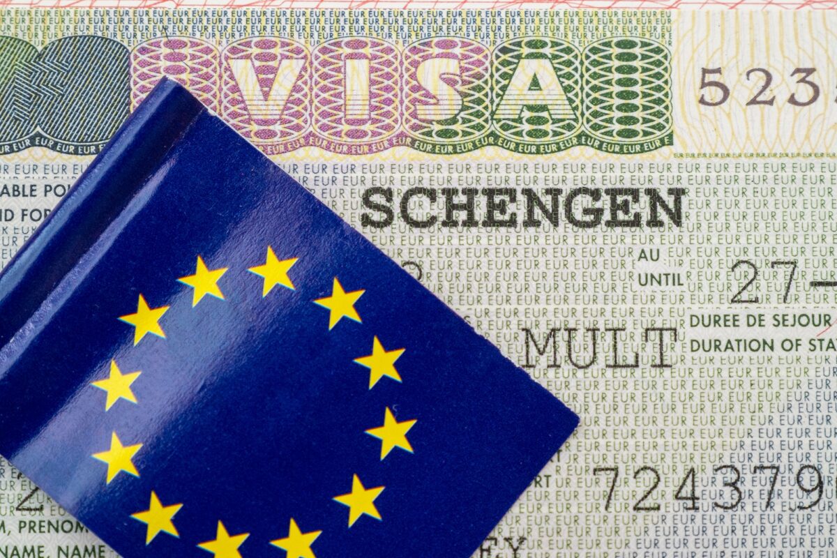 Отказы россиянам в шенгене выросли за 4 года.