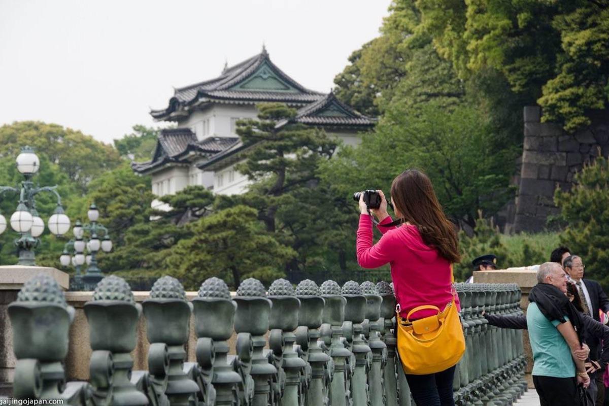 Туристы в японии. Japan tourist. Познавательный туризм в японии. Japan tourist. Туристы в японии.