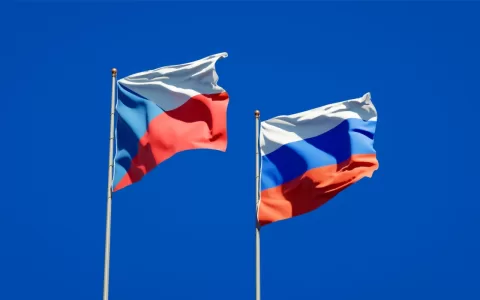 Чехия закрывает въезд гражданам России с 25 октября