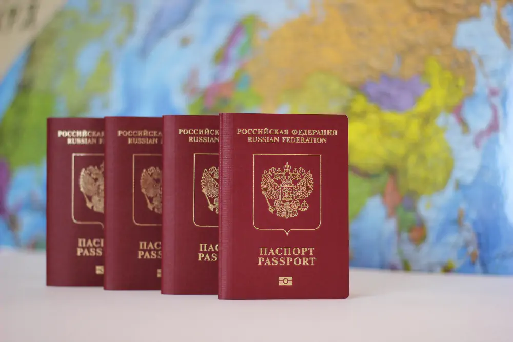 В России обсуждается введение безвизового режима с 12 странами